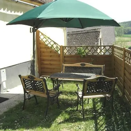 Winzerhof Stauffer مزرعة للإقامة Strass (Waldviertel)